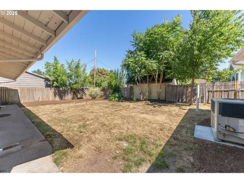 6843 N Hudson Street Portland OR 97203