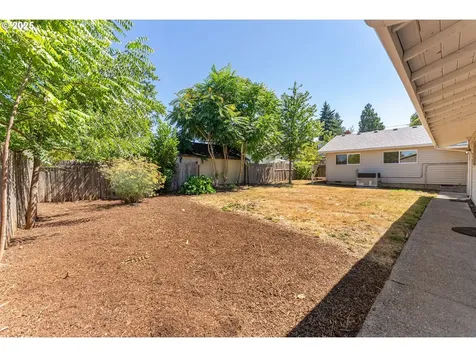 6843 N Hudson Street Portland OR 97203