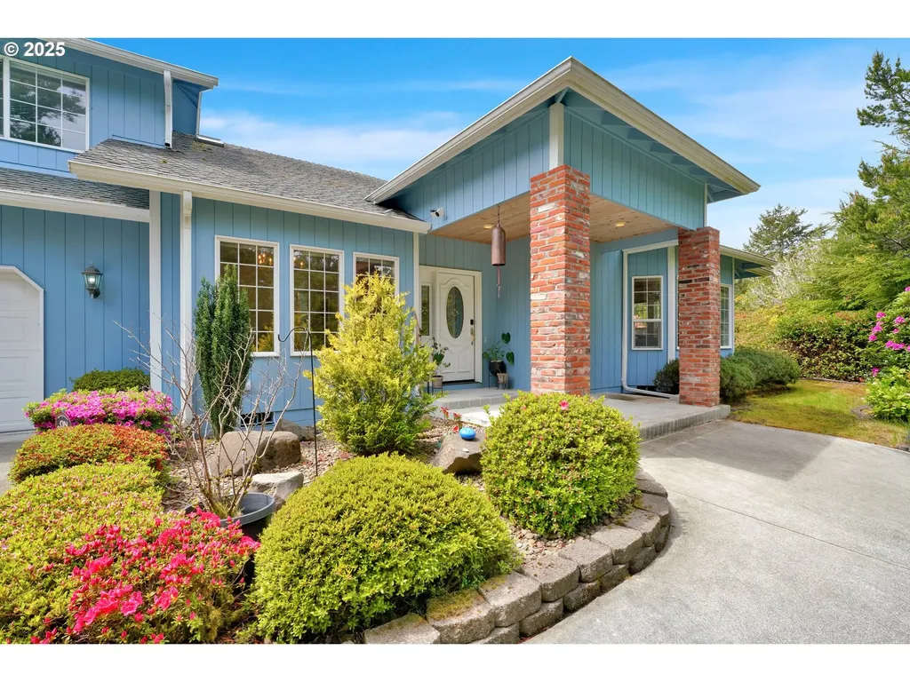 4922 Oceana Drive Florence OR 97439