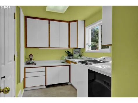 4922 Oceana Drive Florence OR 97439