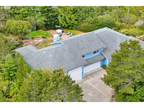 4922 Oceana Drive Florence OR 97439