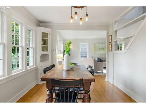 2656 SW Brae Mar Court Portland OR 97201