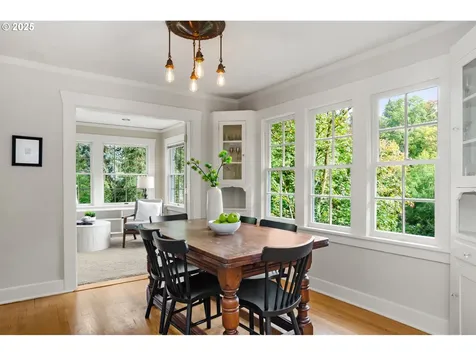 2656 SW Brae Mar Court Portland OR 97201