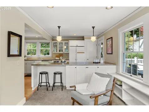 2656 SW Brae Mar Court Portland OR 97201