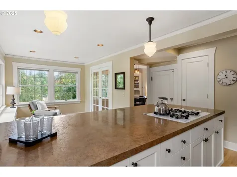 2656 SW Brae Mar Court Portland OR 97201