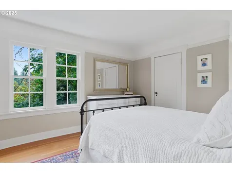 2656 SW Brae Mar Court Portland OR 97201