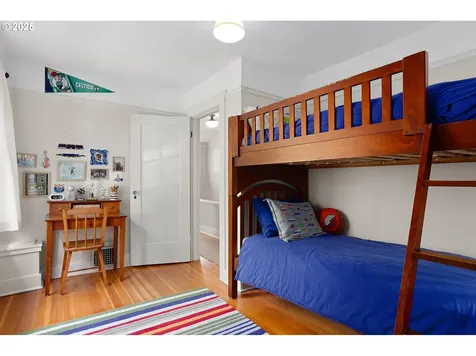 2656 SW Brae Mar Court Portland OR 97201
