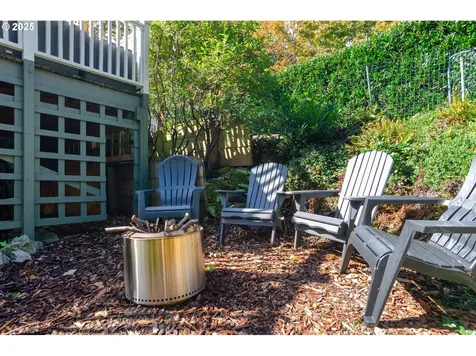 2656 SW Brae Mar Court Portland OR 97201