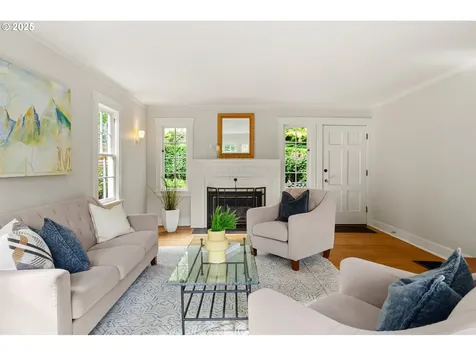 2656 SW Brae Mar Court Portland OR 97201