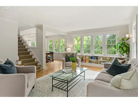 2656 SW Brae Mar Court Portland OR 97201