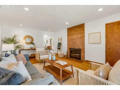 4214 SE 91st Avenue Portland OR 97266