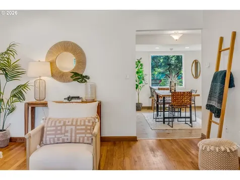 4214 SE 91st Avenue Portland OR 97266