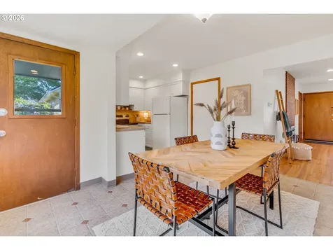4214 SE 91st Avenue Portland OR 97266