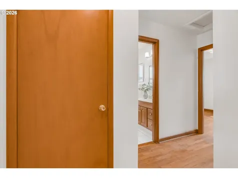 4214 SE 91st Avenue Portland OR 97266
