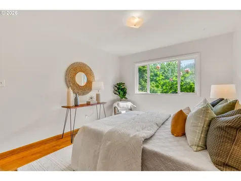4214 SE 91st Avenue Portland OR 97266