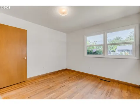 4214 SE 91st Avenue Portland OR 97266