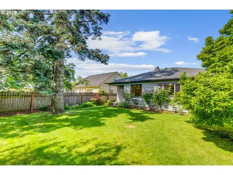 4214 SE 91st Avenue Portland OR 97266