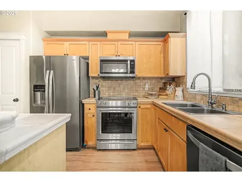1316 SE Roundelay Street Hillsboro OR 97123