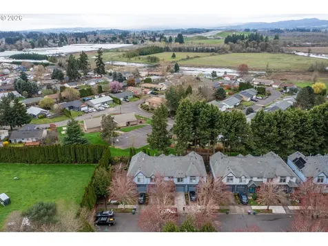 1316 SE Roundelay Street Hillsboro OR 97123