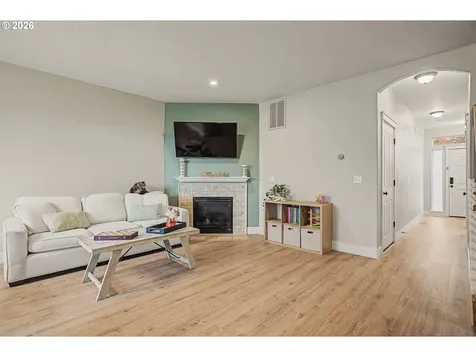 1316 SE Roundelay Street Hillsboro OR 97123