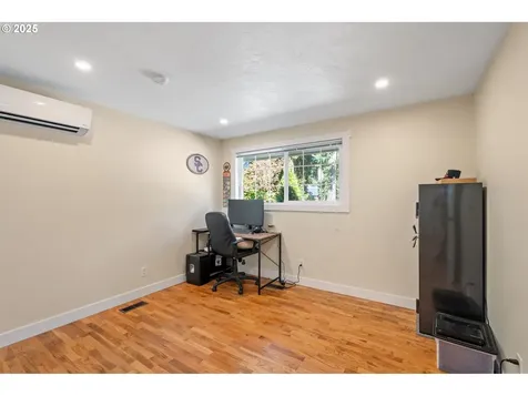 1035 S 11th Street Cottage Grove OR 97424