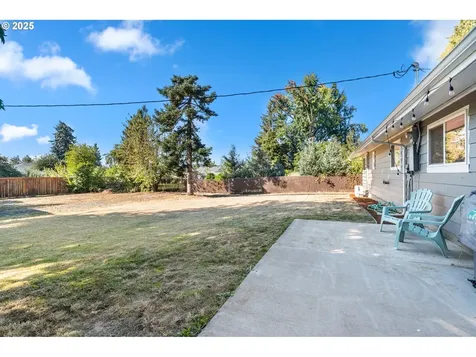 1035 S 11th Street Cottage Grove OR 97424