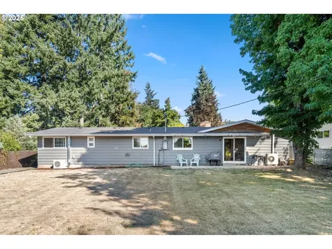 1035 S 11th Street Cottage Grove OR 97424