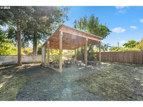 1035 S 11th Street Cottage Grove OR 97424