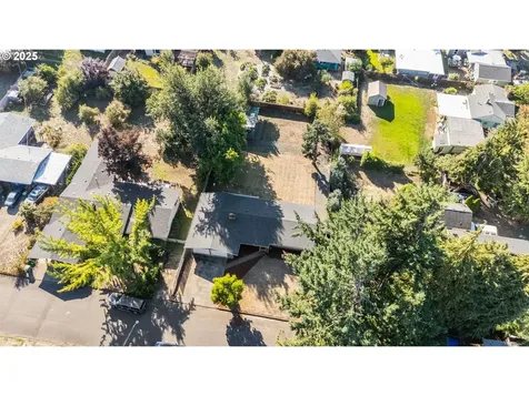 1035 S 11th Street Cottage Grove OR 97424