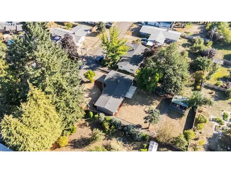 1035 S 11th Street Cottage Grove OR 97424