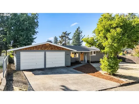 1035 S 11th Street Cottage Grove OR 97424