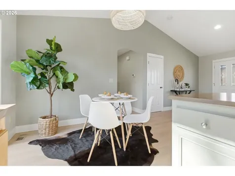595 Raber Road Eugene OR 97402