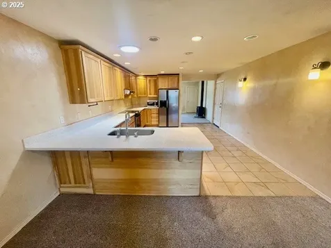954 Noble Avenue Coos Bay OR 97420