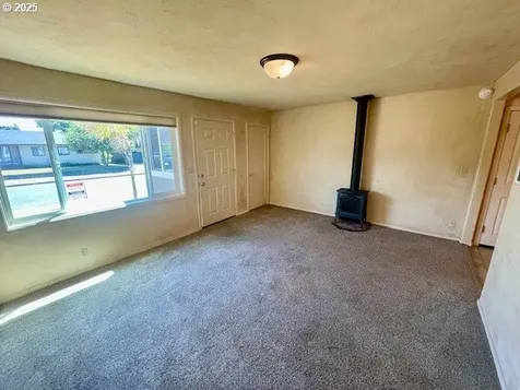954 Noble Avenue Coos Bay OR 97420