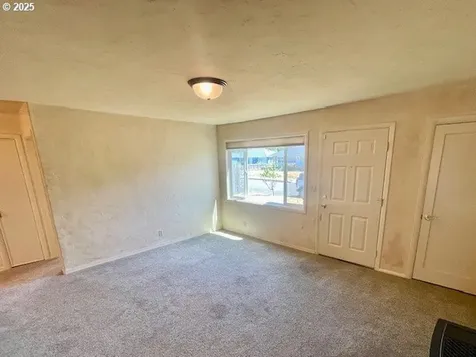 954 Noble Avenue Coos Bay OR 97420