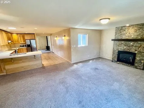 954 Noble Avenue Coos Bay OR 97420