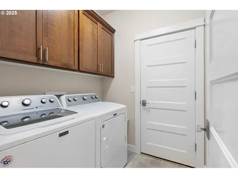 1705 Trevino Road Creswell OR 97426