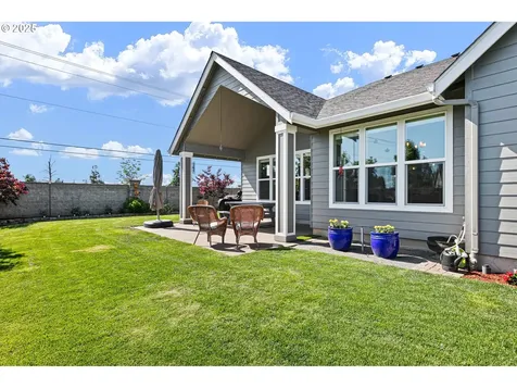 1705 Trevino Road Creswell OR 97426