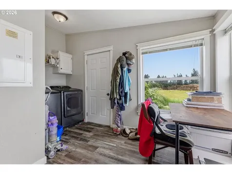20905 NE Fulquartz Landing Road Dundee OR 97115