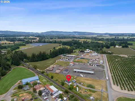 20905 NE Fulquartz Landing Road Dundee OR 97115