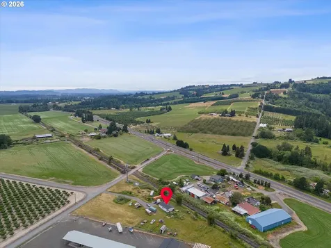 20905 NE Fulquartz Landing Road Dundee OR 97115