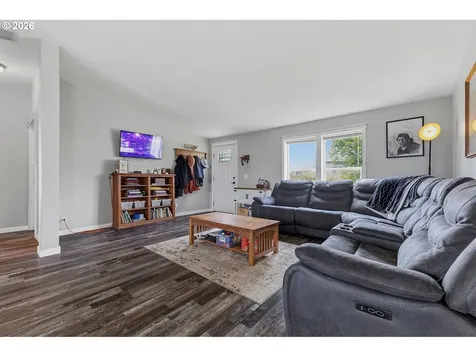 20905 NE Fulquartz Landing Road Dundee OR 97115