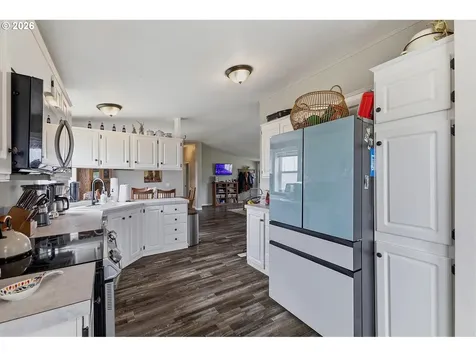 20905 NE Fulquartz Landing Road Dundee OR 97115