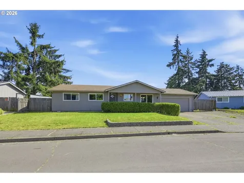 1233 Kenray Loop Springfield OR 97477
