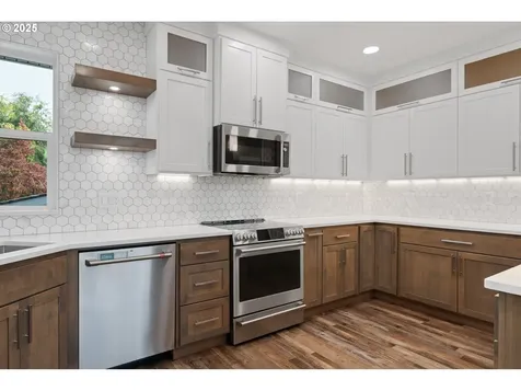4718 NE 129th Avenue Vancouver WA 98682
