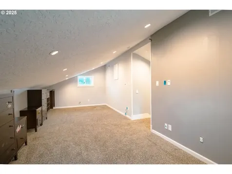 4718 NE 129th Avenue Vancouver WA 98682