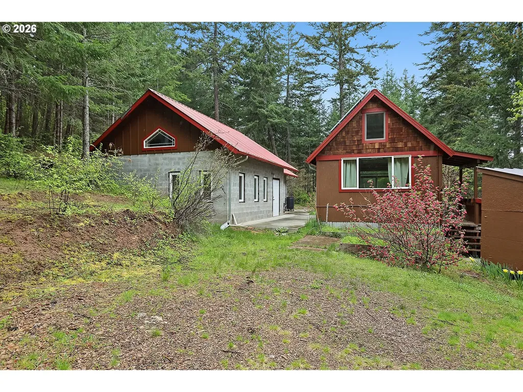 565 Canyon Road Lyle WA 98635