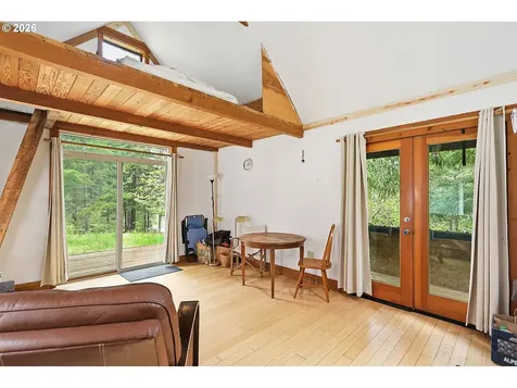 565 Canyon Road Lyle WA 98635
