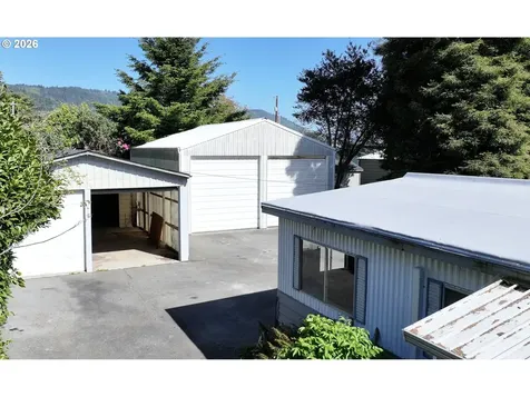 15931 Oceanview Drive Brookings OR 97415