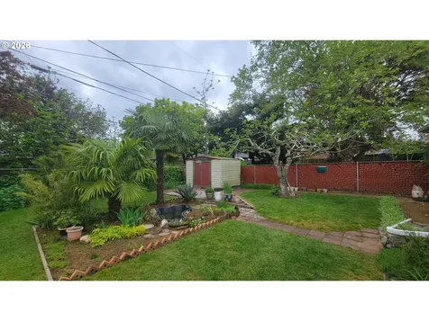10826 NE Oregon Street Portland OR 97220